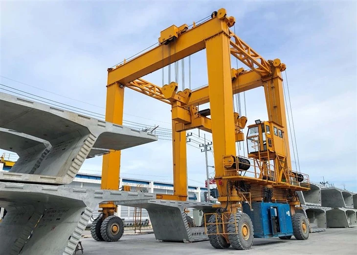 Rubber Tire Gantry Crane